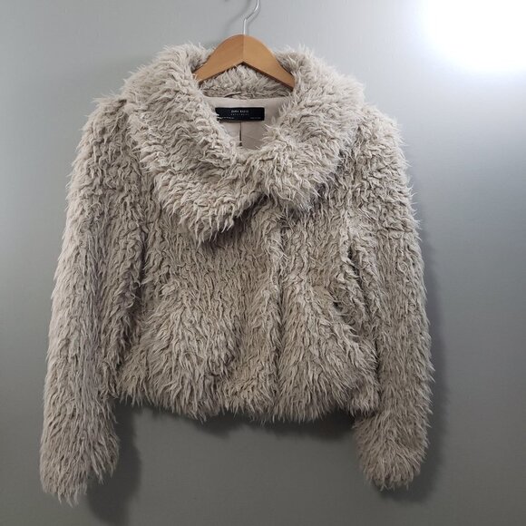 Zara Basic * Faux Fur Teddy Coat * Wrap Front Sz M - Picture 2 of 9